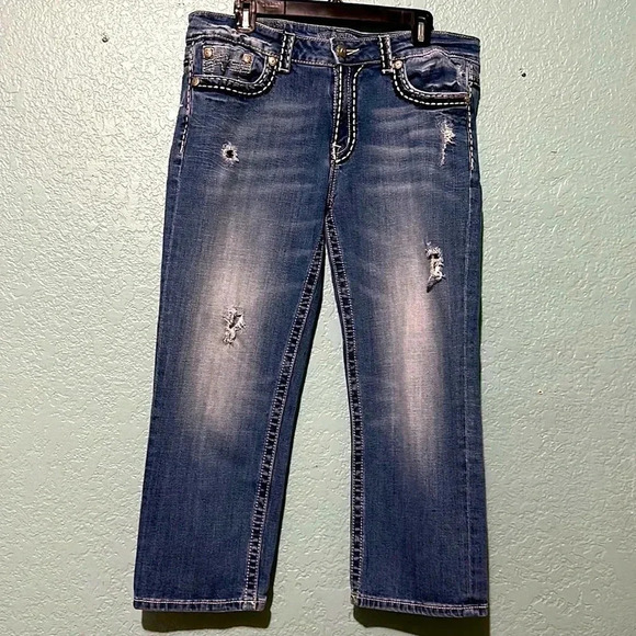 Miss Me rigged/distressed jeans women’s size 30 - Picture 1 of 6